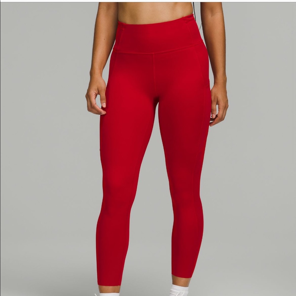 LULULEMON Fast and Free 25"- dark red, size 6